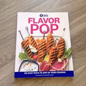 Weight Watchers Flavor Pop cookbook. Gently Used.